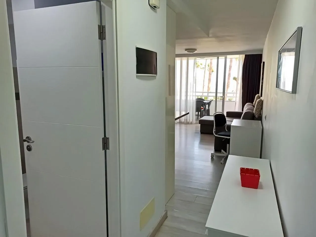 Comfortable Apartment On The 1St Sea Line In The South Of Tenerife Las Galletas